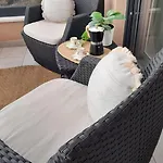 Serenity - Riviera * マカルスカ