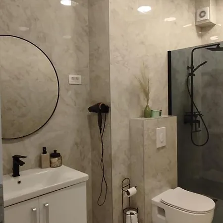 Serenity - Riviera * מאקרסקה